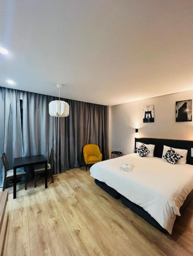 Apartamento Sociedade Farmaceutica Lissabon Buitenkant foto