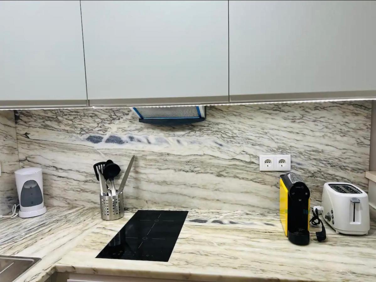 Apartamento Sociedade Farmaceutica Lissabon Buitenkant foto