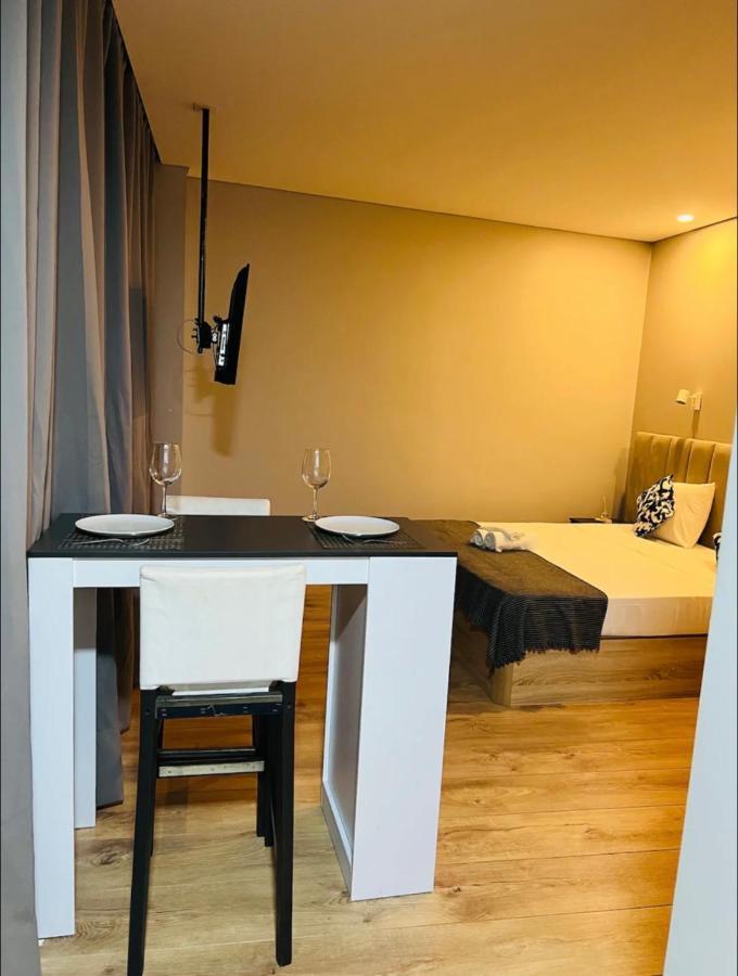 Apartamento Sociedade Farmaceutica Lissabon Buitenkant foto