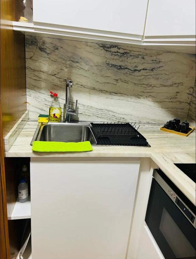 Apartamento Sociedade Farmaceutica Lissabon Buitenkant foto
