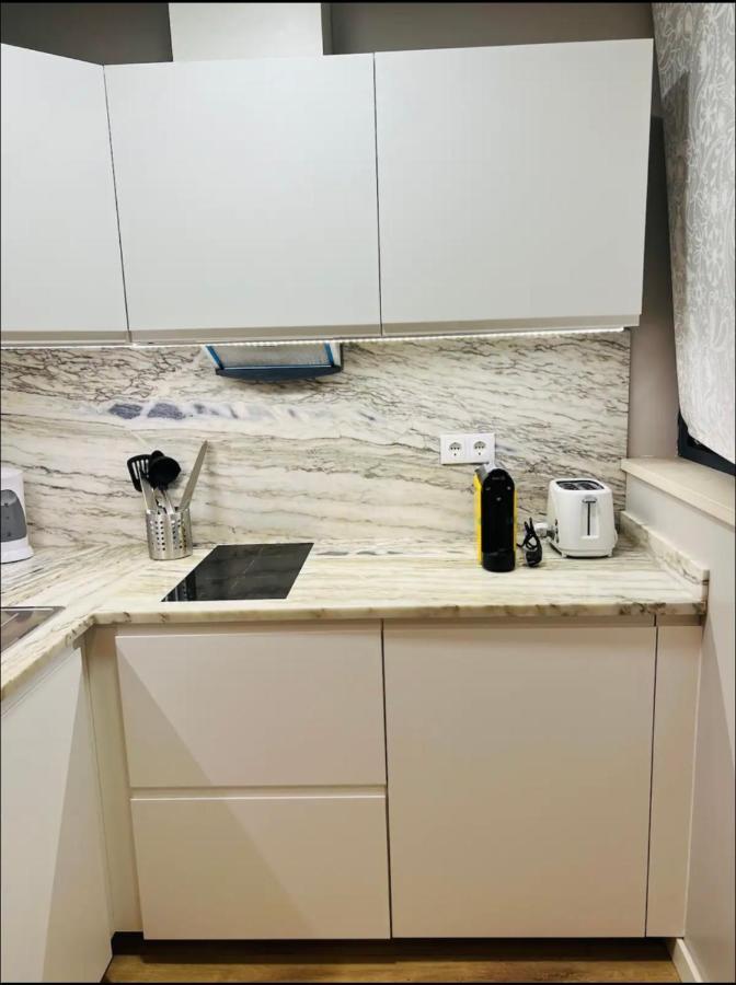 Apartamento Sociedade Farmaceutica Lissabon Buitenkant foto