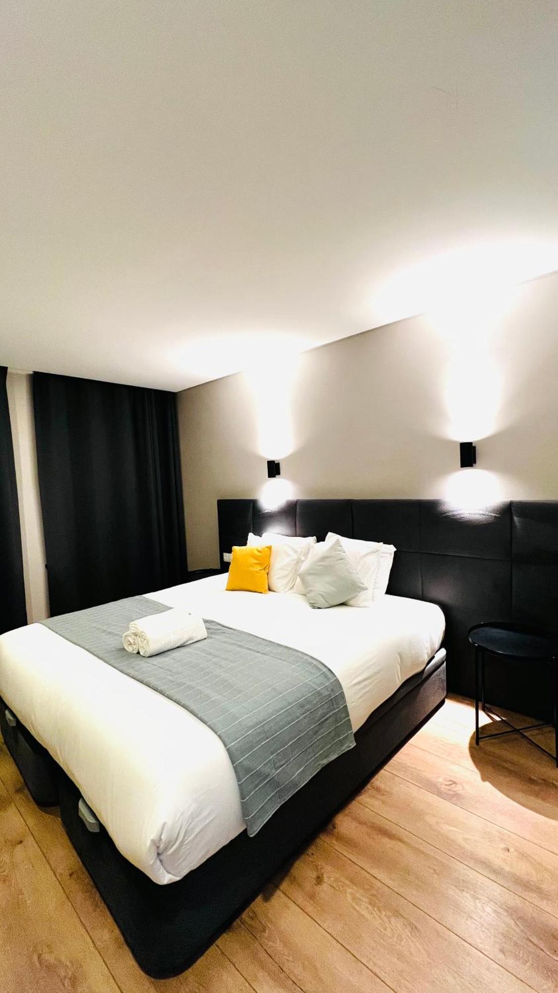 Apartamento Sociedade Farmaceutica Lissabon Buitenkant foto