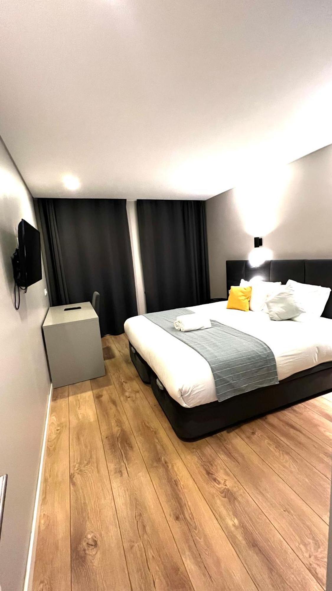 Apartamento Sociedade Farmaceutica Lissabon Buitenkant foto