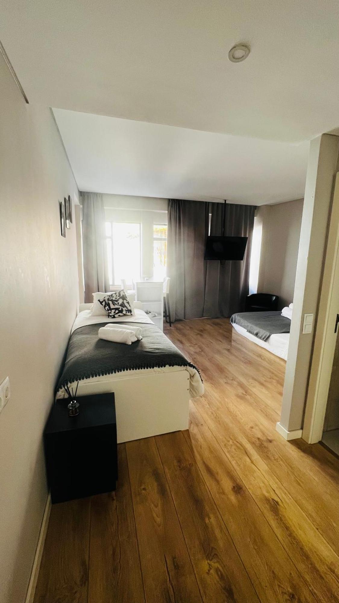Apartamento Sociedade Farmaceutica Lissabon Buitenkant foto